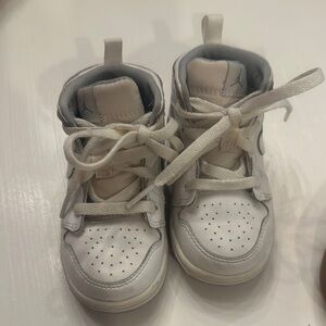 Nike Jordan 1 Mid Toddler 6C shoes